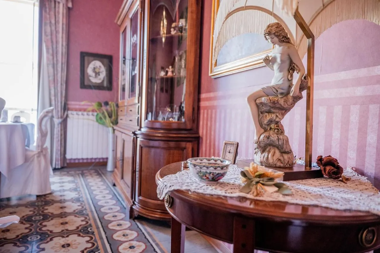 Casa Tonina Bed & Breakfast Carloforte  Italy